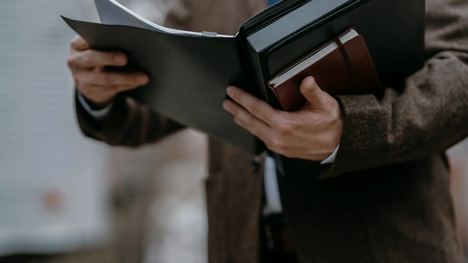 Právna databáza vám dá dokument. K odpovedi sa musíte dostať sami. 